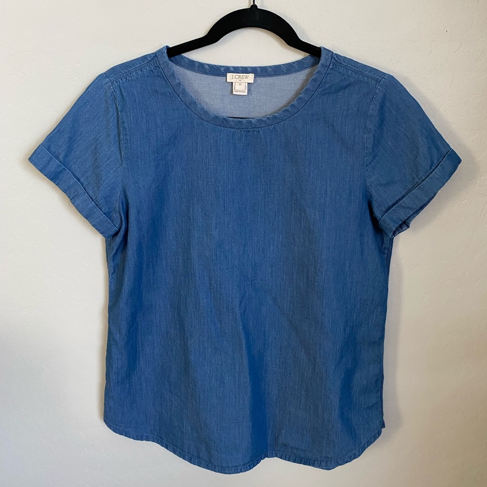 JCrew chambray rolled sleeve top.